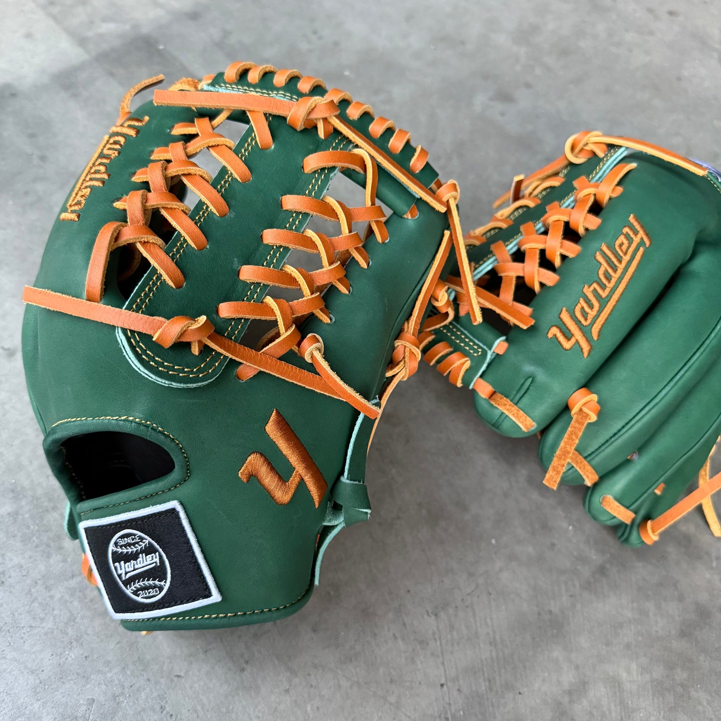 Y2 - 279 Green and Tan 12.00”