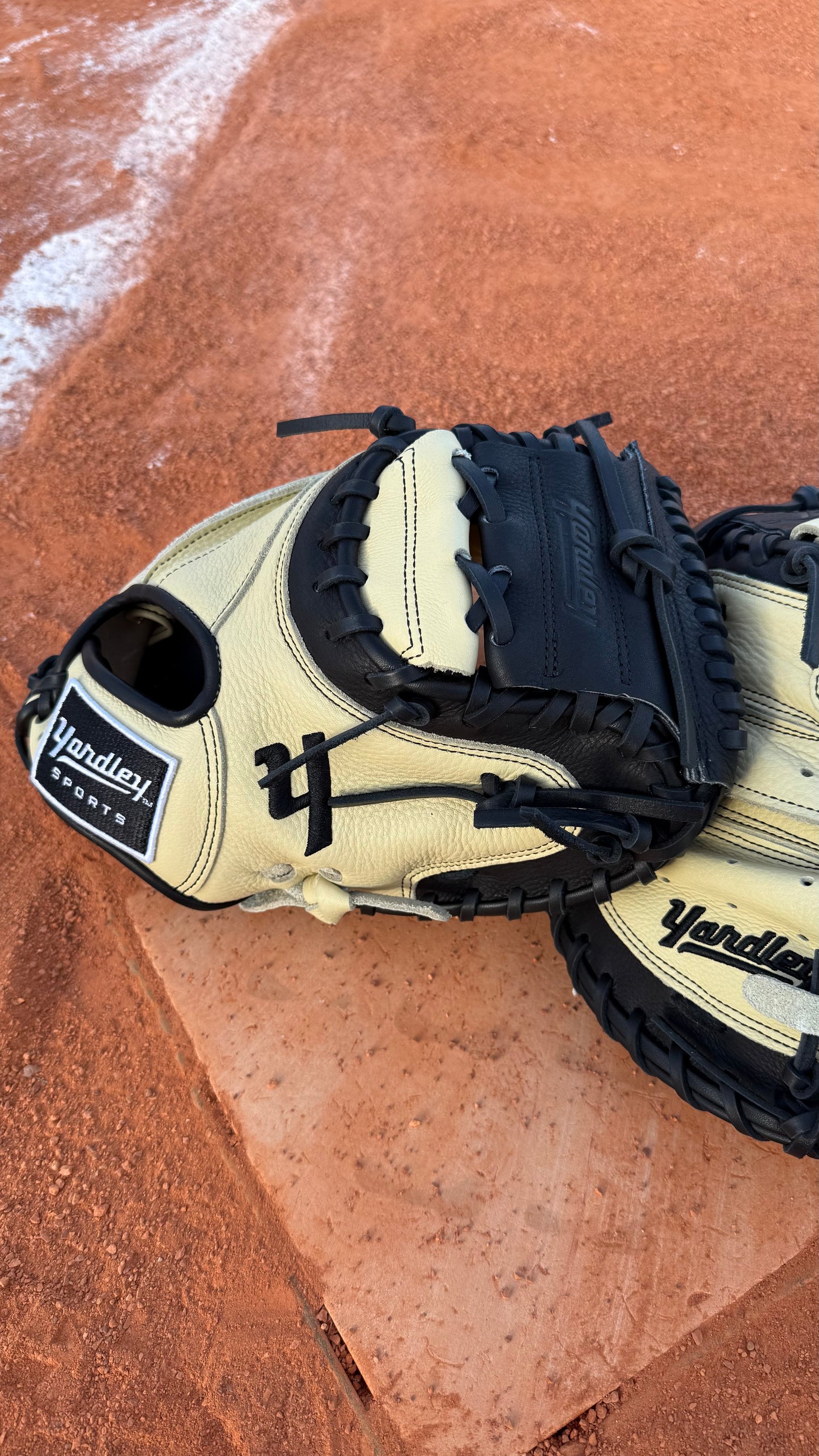 Y3 - CM-23 Black and Bone