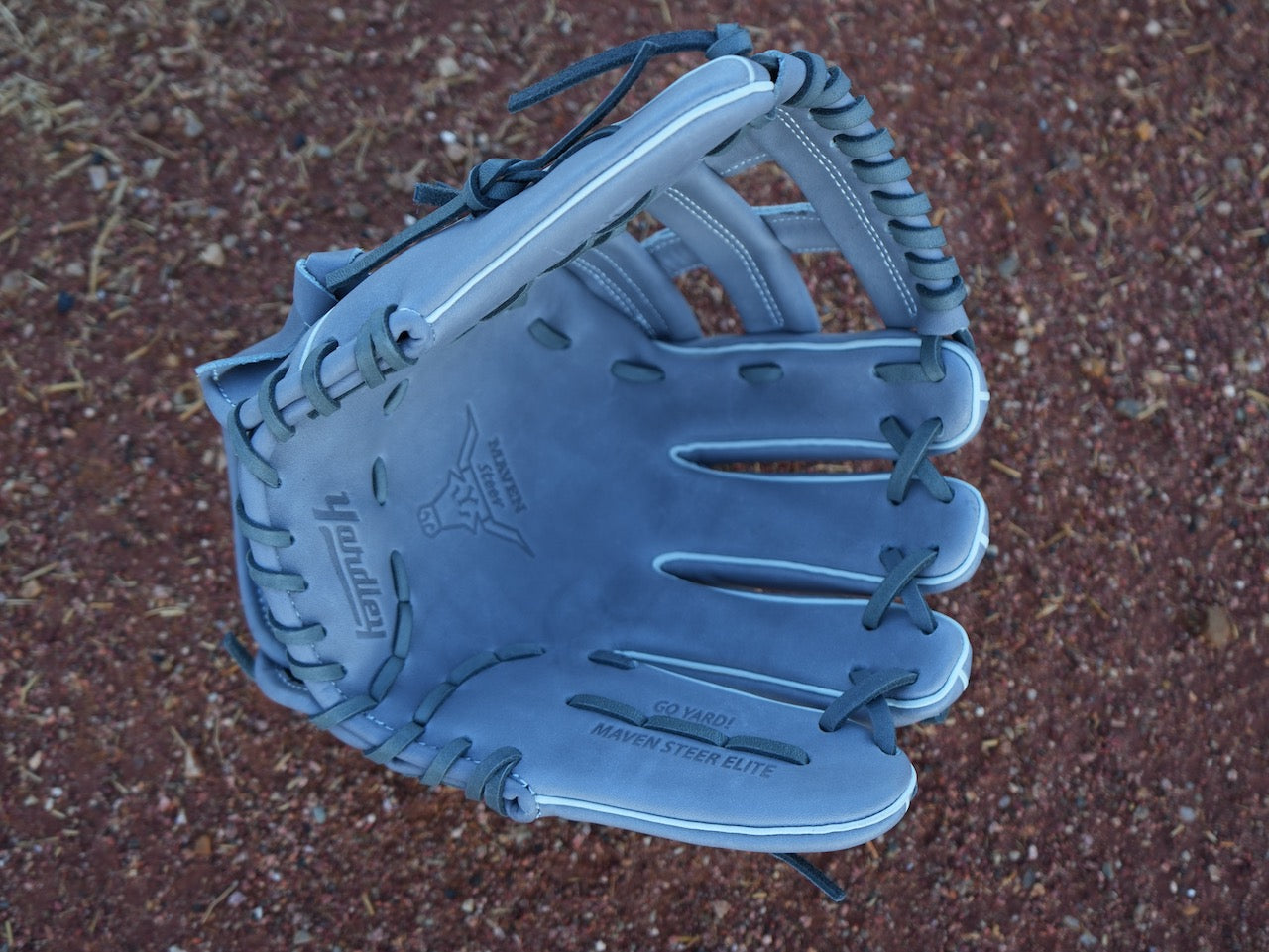 Y2 Maven Steer - 789 Gray 11.75"