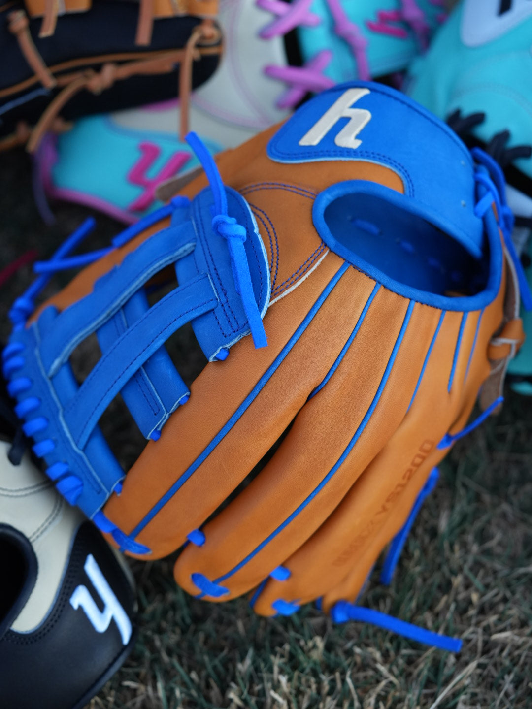 Y1 - Ace Leather - IBEXYS1200 "Dirty Blues"