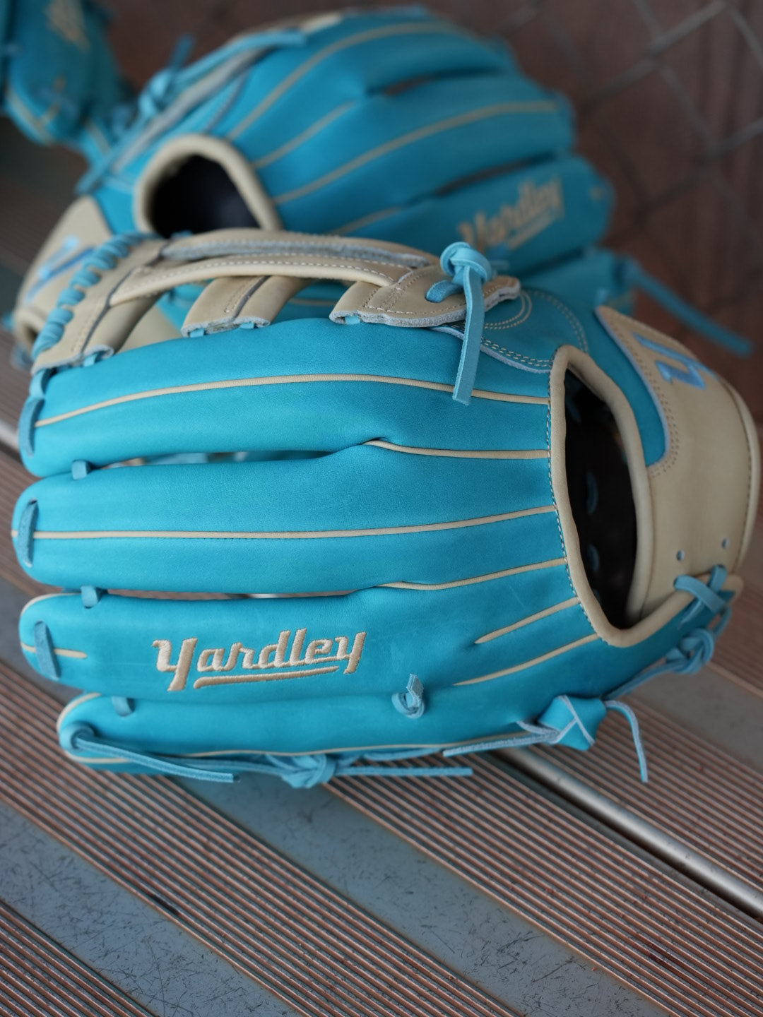 Y1 - Ace Leather - IBEXYS1275 "Water and Sand"
